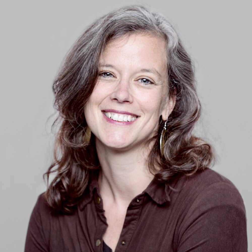 Amy Cheatle's professional headshot